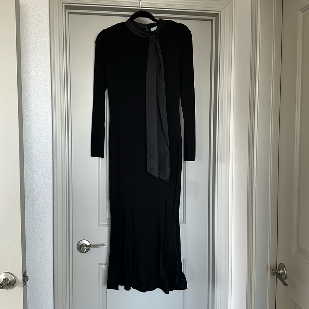Antonio Melanie black long sleeve dress in perfect condition size medium